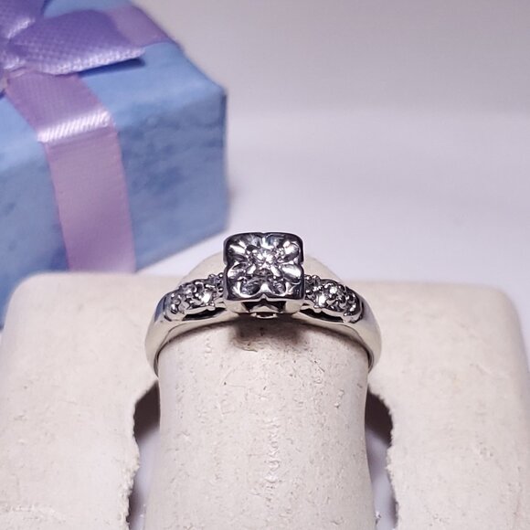 Antique Estate .10ctw Natural Rd Diamond square top 14Kt WG Engagement Ring23385 - Picture 1 of 6